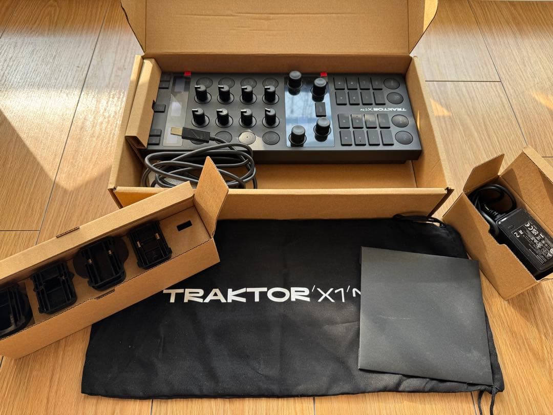 DJ機材 TRAKTOR X1 MK3 Native Instruments DJ