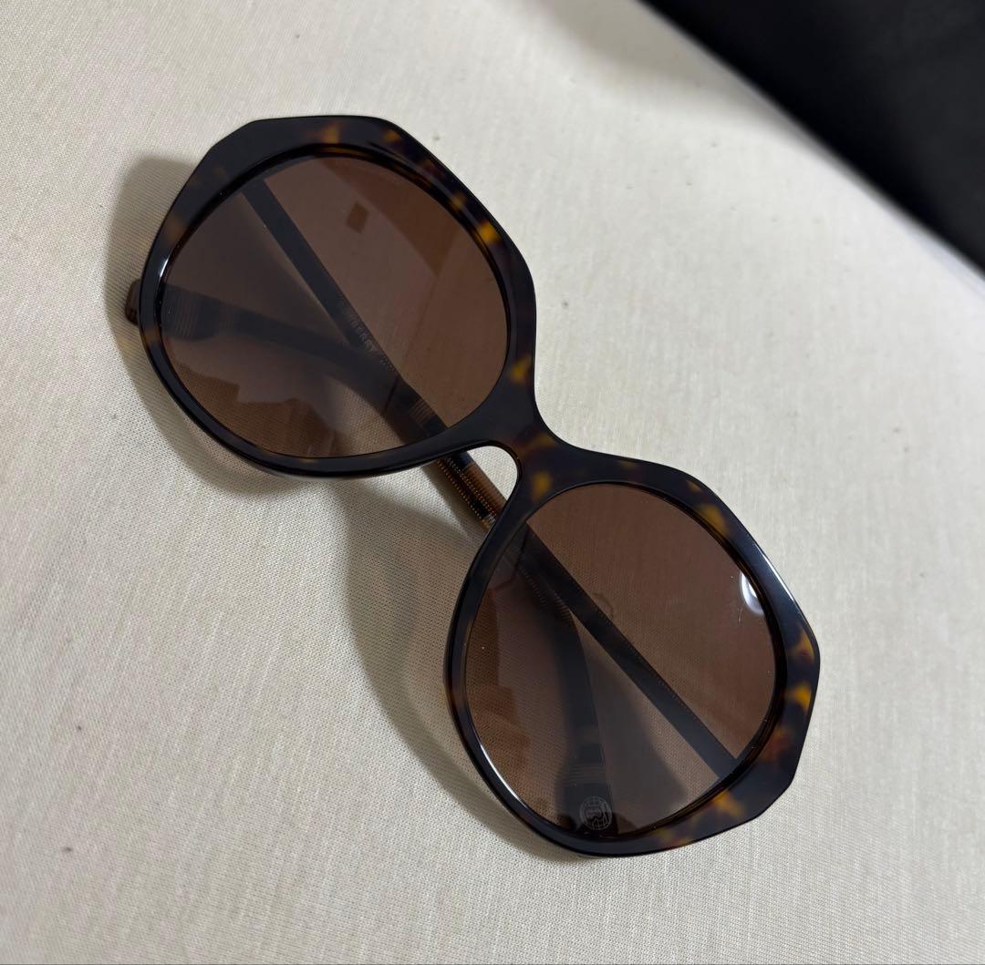 BURBERRY サングラス ケース付き