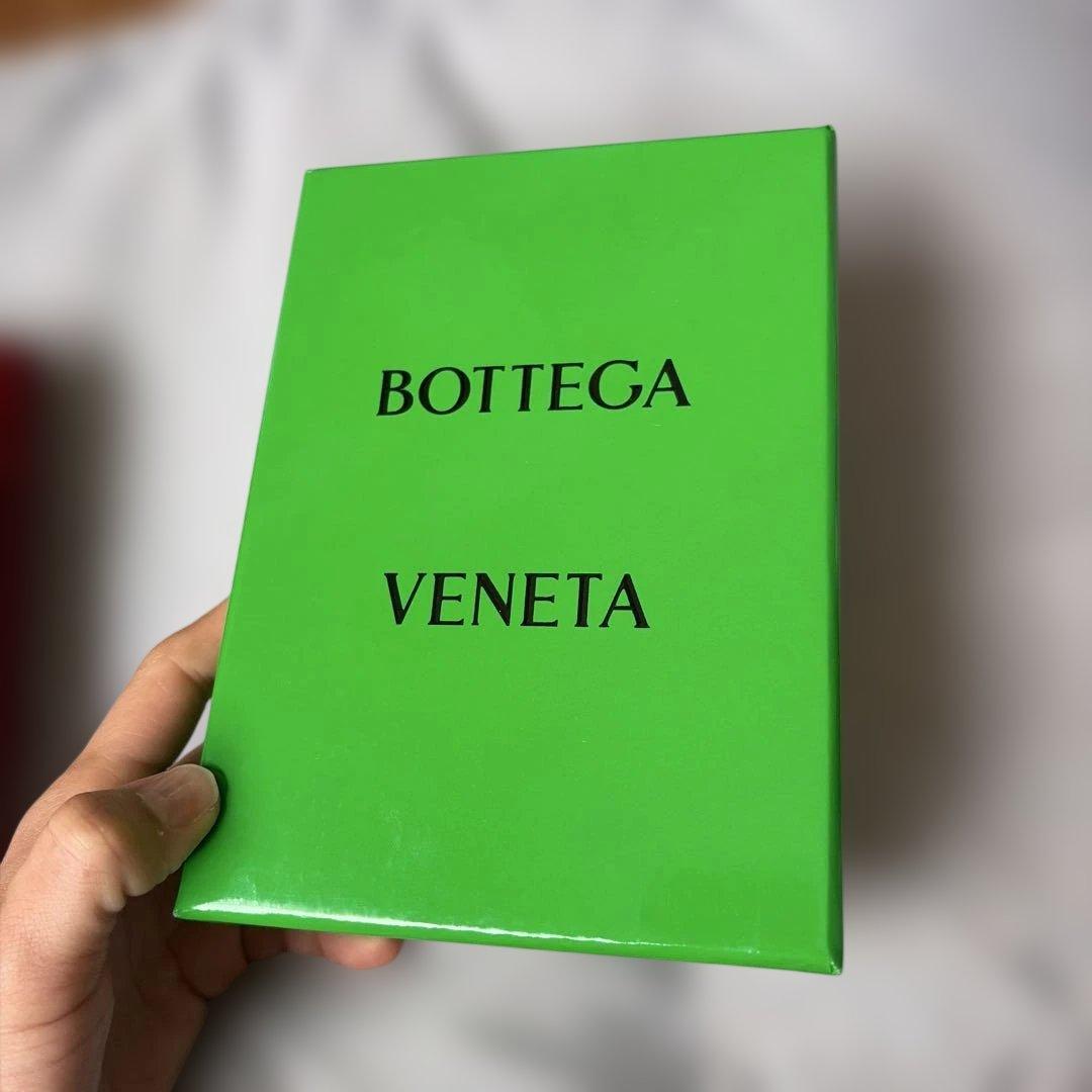 BOTTEGA VENETA 二つ折り財布 レッド