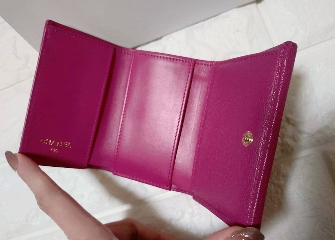 ♡*˚様 シャネル CHANEL キャビアスキン マトラッセ 三つ折り財布
