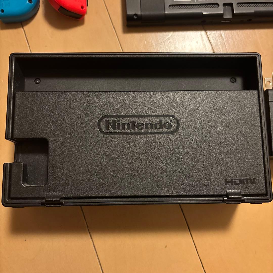 ⚽*️様 Nintendo Switch 本体 青/赤 Joy-Con 付属