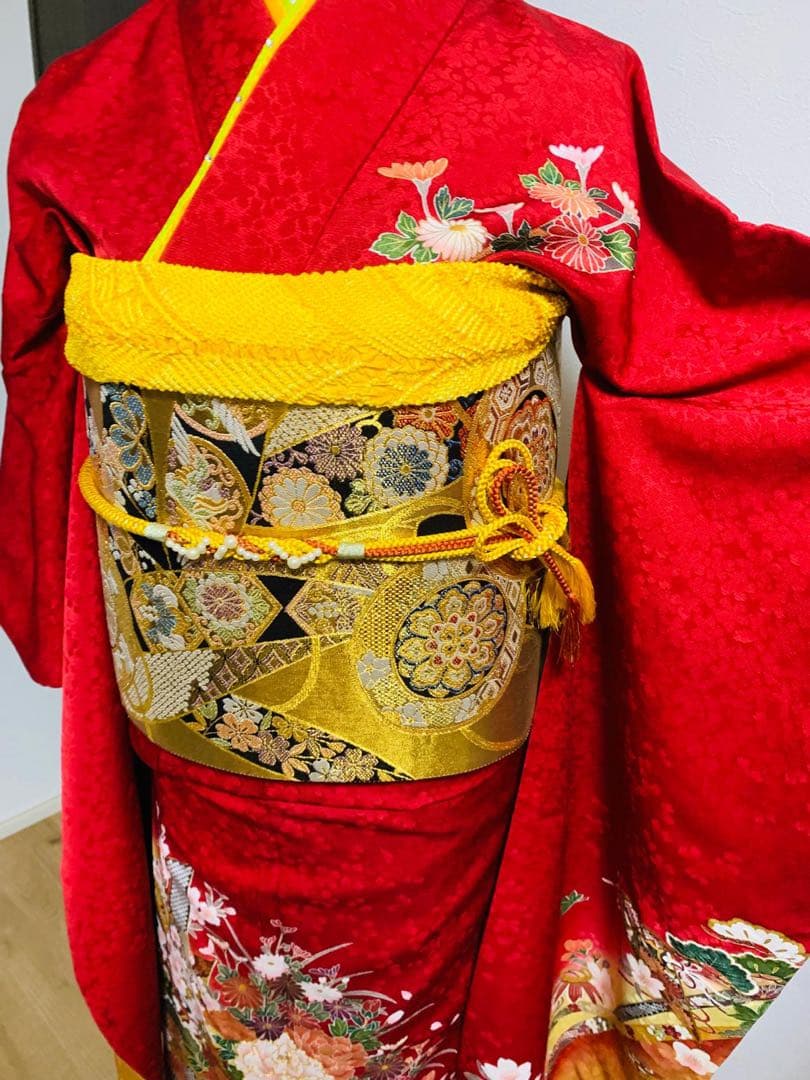 振袖7点フルセット 豪華振袖　黄色　正絹 赤 花柄 絹