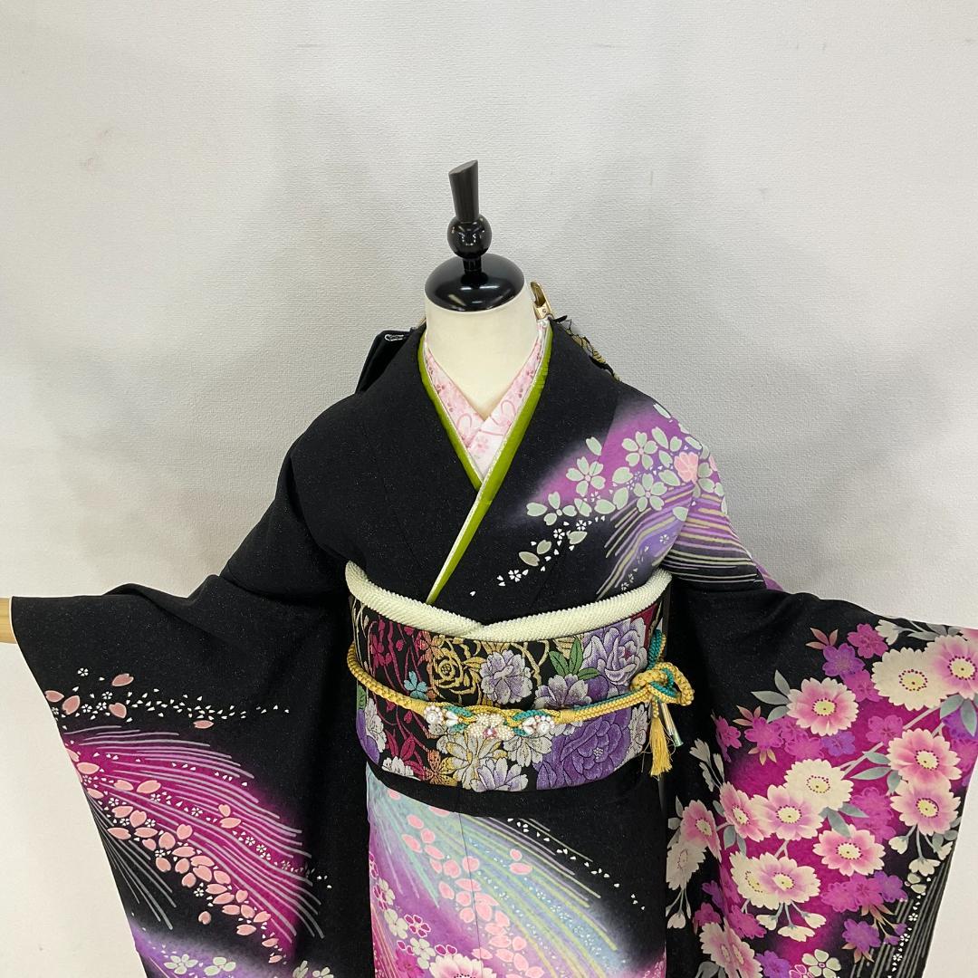 お振袖 黒　絞り風　正絹　美品