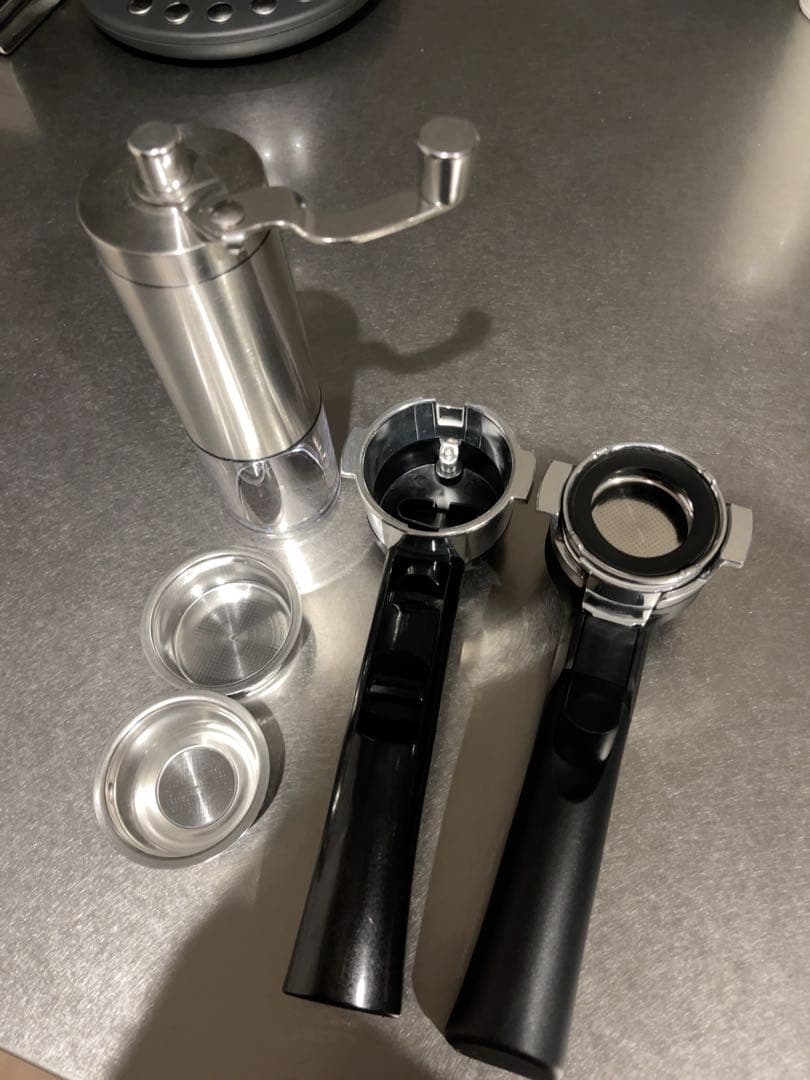 美品　De'Longhi エスプレッソマシン 黒