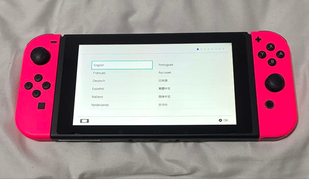 d*9様 Nintendo Switch ネオンピンク 付属品完備 箱無し 動作