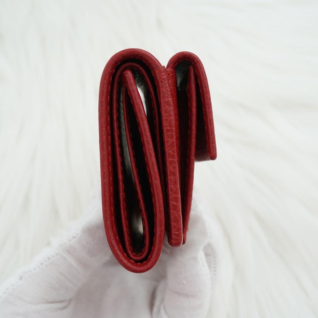 新品未使用品　箱付き　GUCCI グッチ　三つ折り財布　GG柄　マーモント　赤