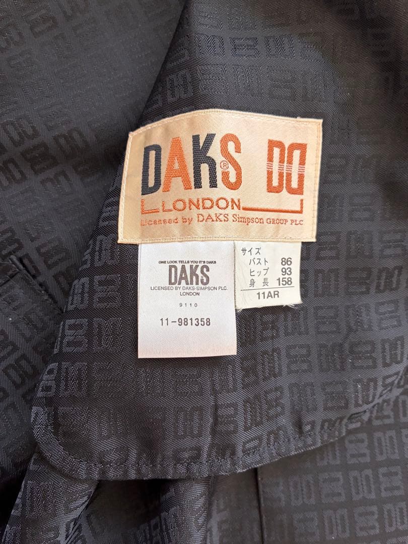 【未使用】DAKS LONDON コート 黒 ロゴ総柄 ジャガード 11AR