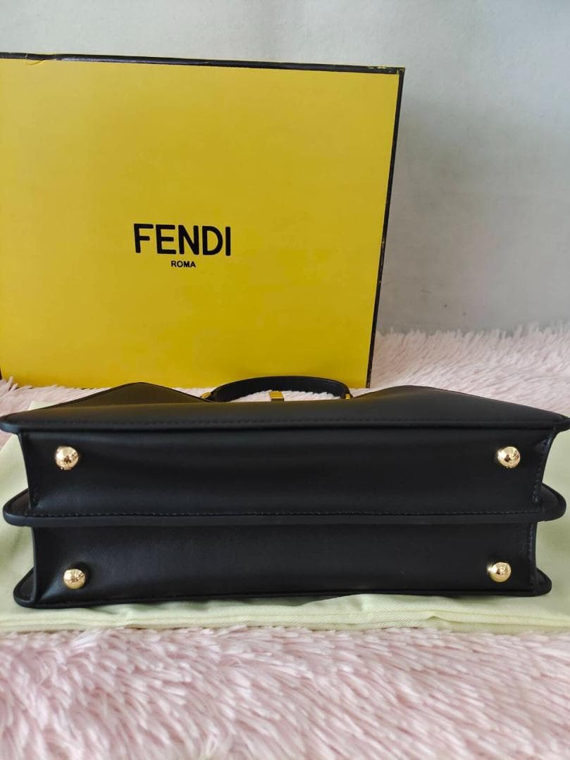 F❤EN❤DI❤ ブラック バッグ、ショルダーバッグ