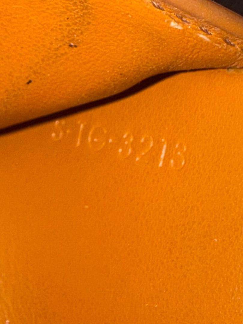 CELINE セリーヌ 三つ折り財布 箱付き