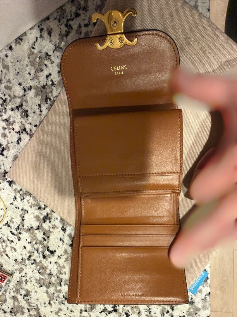 CELINE セリーヌ 三つ折り財布 箱付き