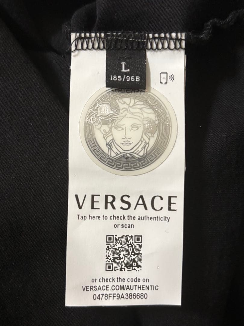 VERSACE メデューサラインストーン刺繍Tシャツ