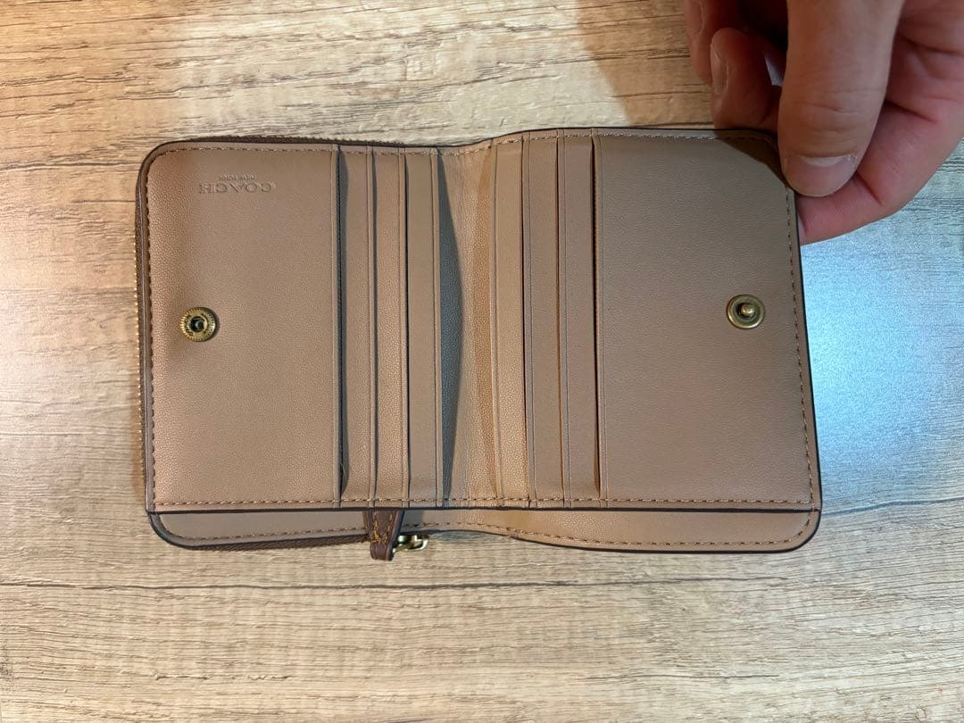 Coach 恐竜刺繍 二つ折り財布