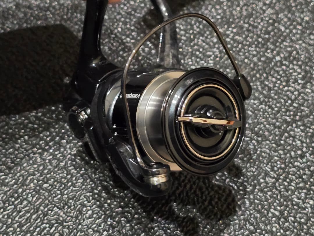 SHIMANO Vanquish C2500SHG スピニングリール