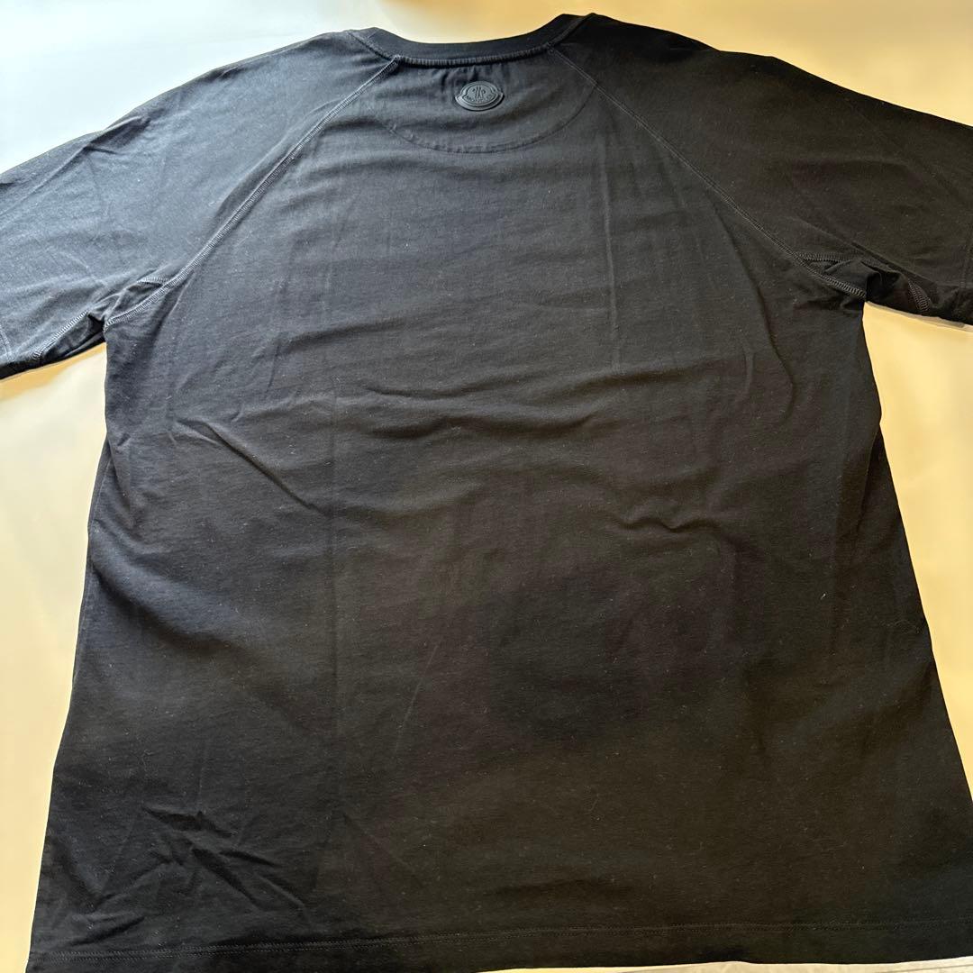 モンクレール　Tシャツ　ブラック