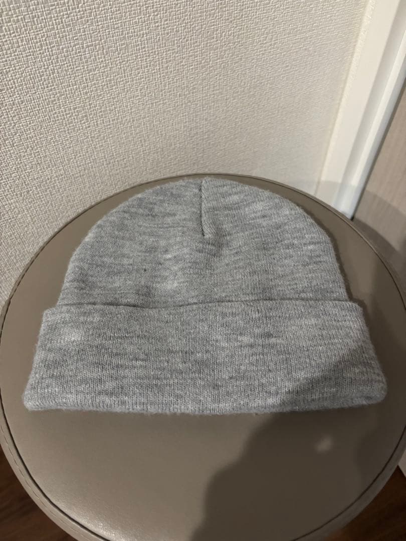 supremeモーションロゴ ニット帽