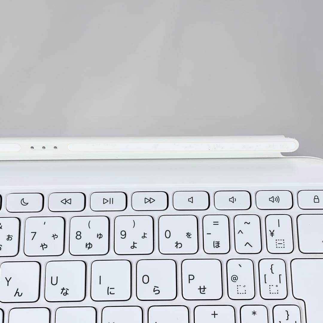 良品　iPad 第10世代 Magic Keyboard Folio A2695