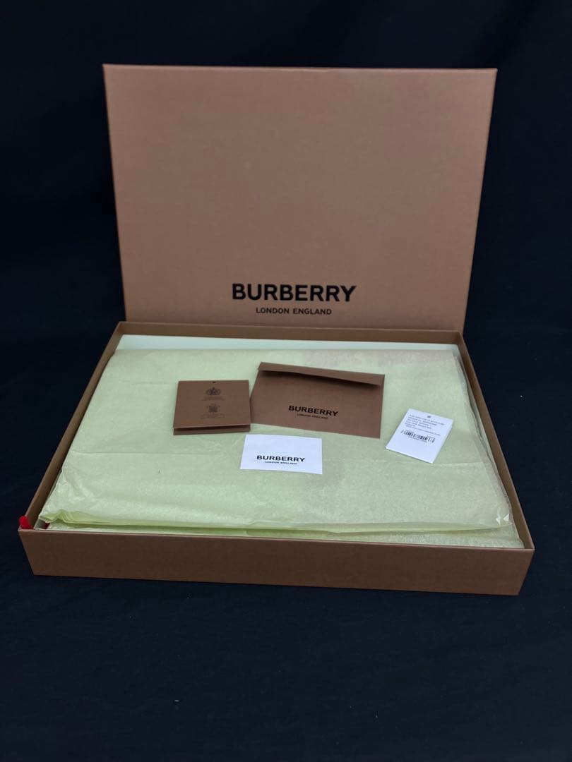 BURBERRY バーバリー　カシミヤ 100%チェック柄マフラー 未使用品
