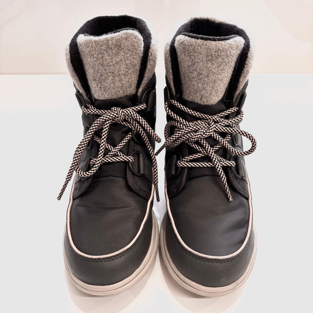 モモページ！美品！ソレル SOREL ブーツ　エクスプローラー カーニバル