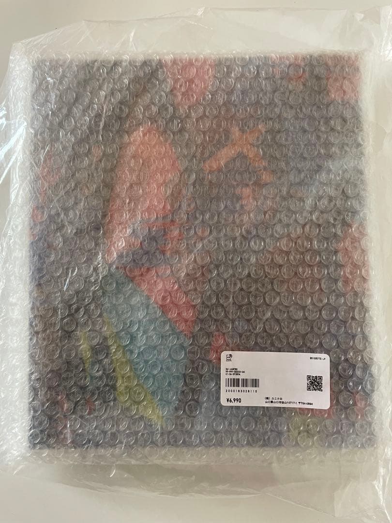 未開封 UNIQLO × KAWS  ARTBOOK ユニクロ カウズ トート付