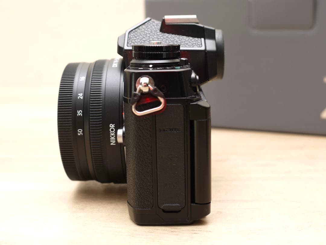 Nikon Zfc ミラーレス一眼 ブラック