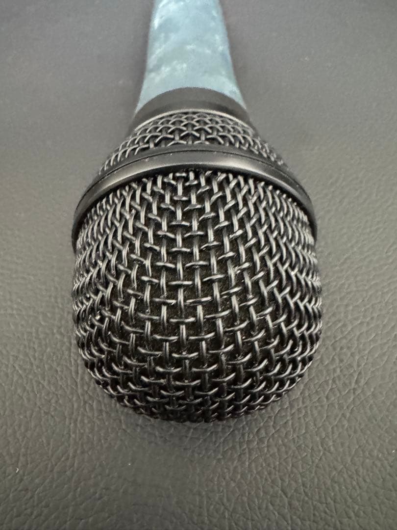 SHURE SM57 ダイナミックマイク(ボーカルマイク、マイクケーブル付属）
