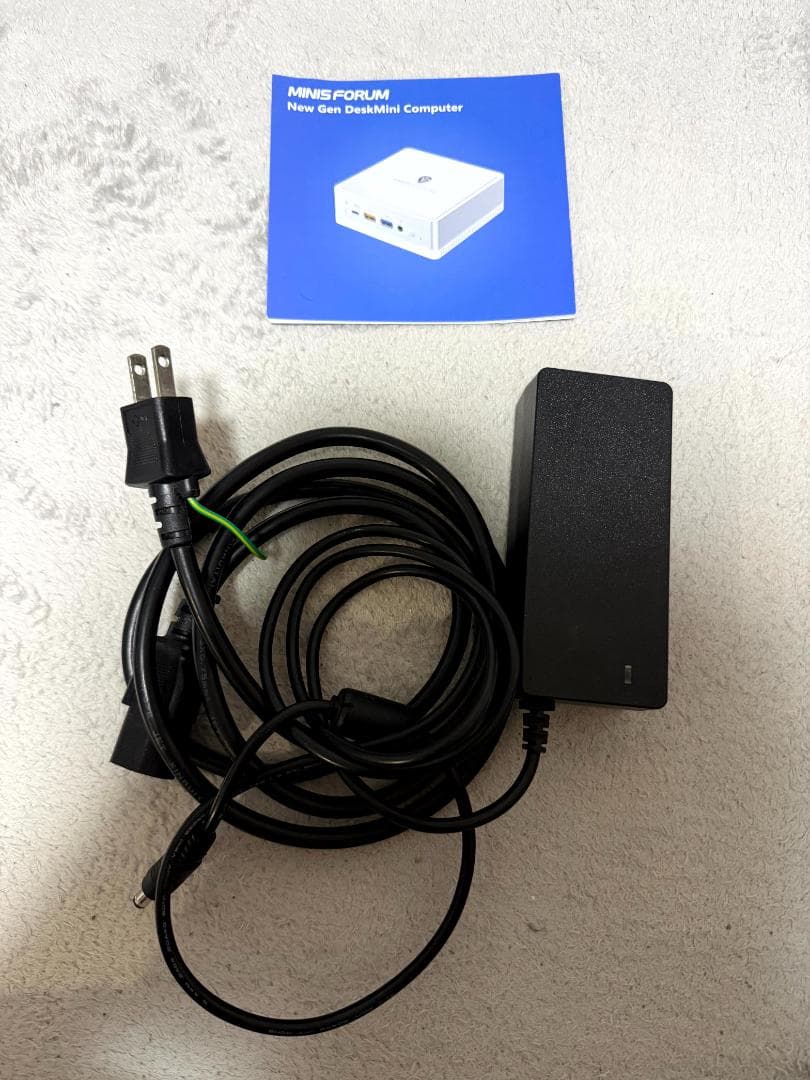 MINISFORUM UM300 ミニPC　中古