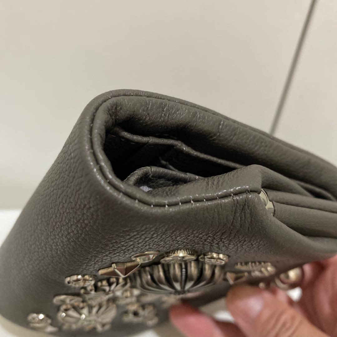 perche スタッズ　がま口 財布 グレー