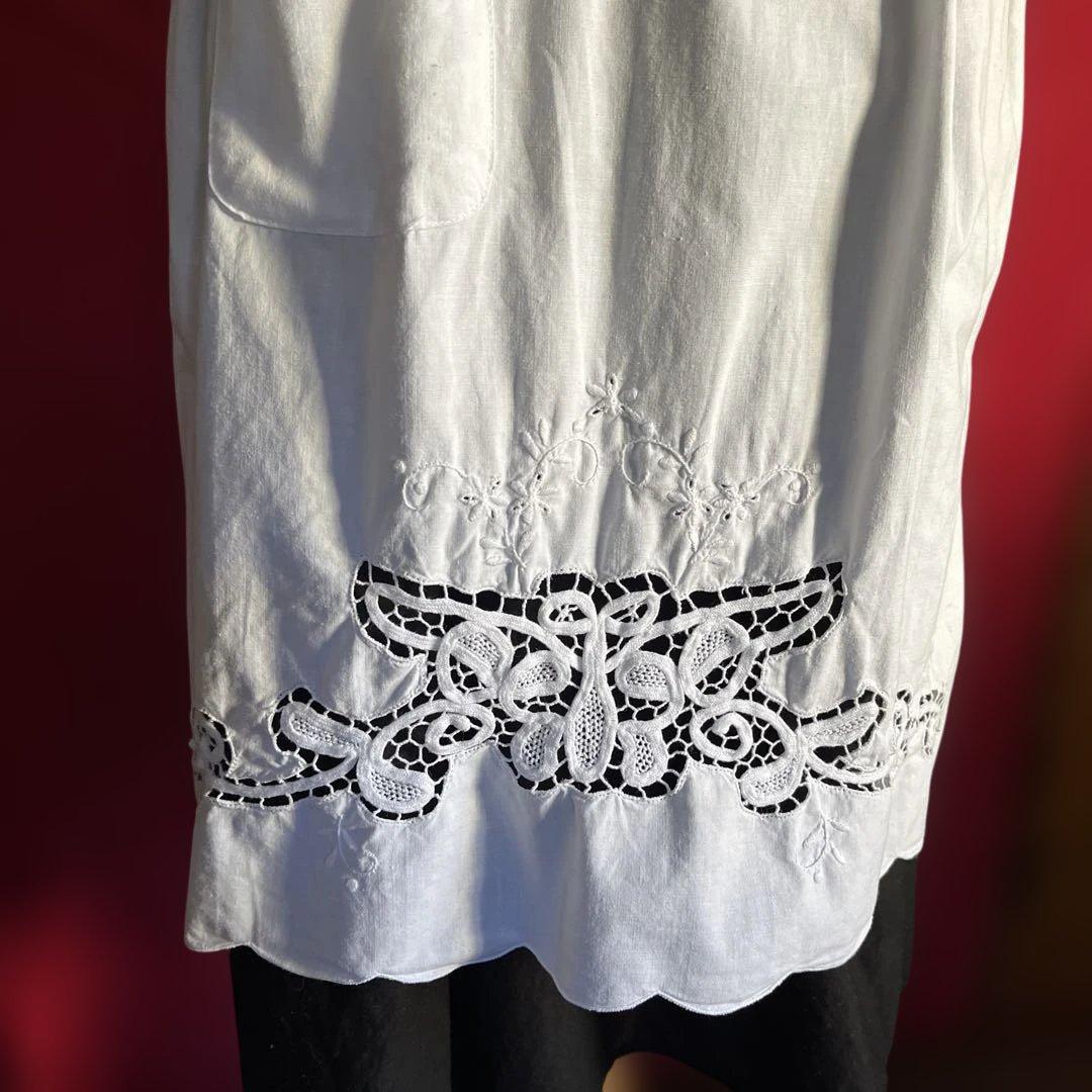 ホワイトレース刺繍エプロン　スイス製　ビンテージ