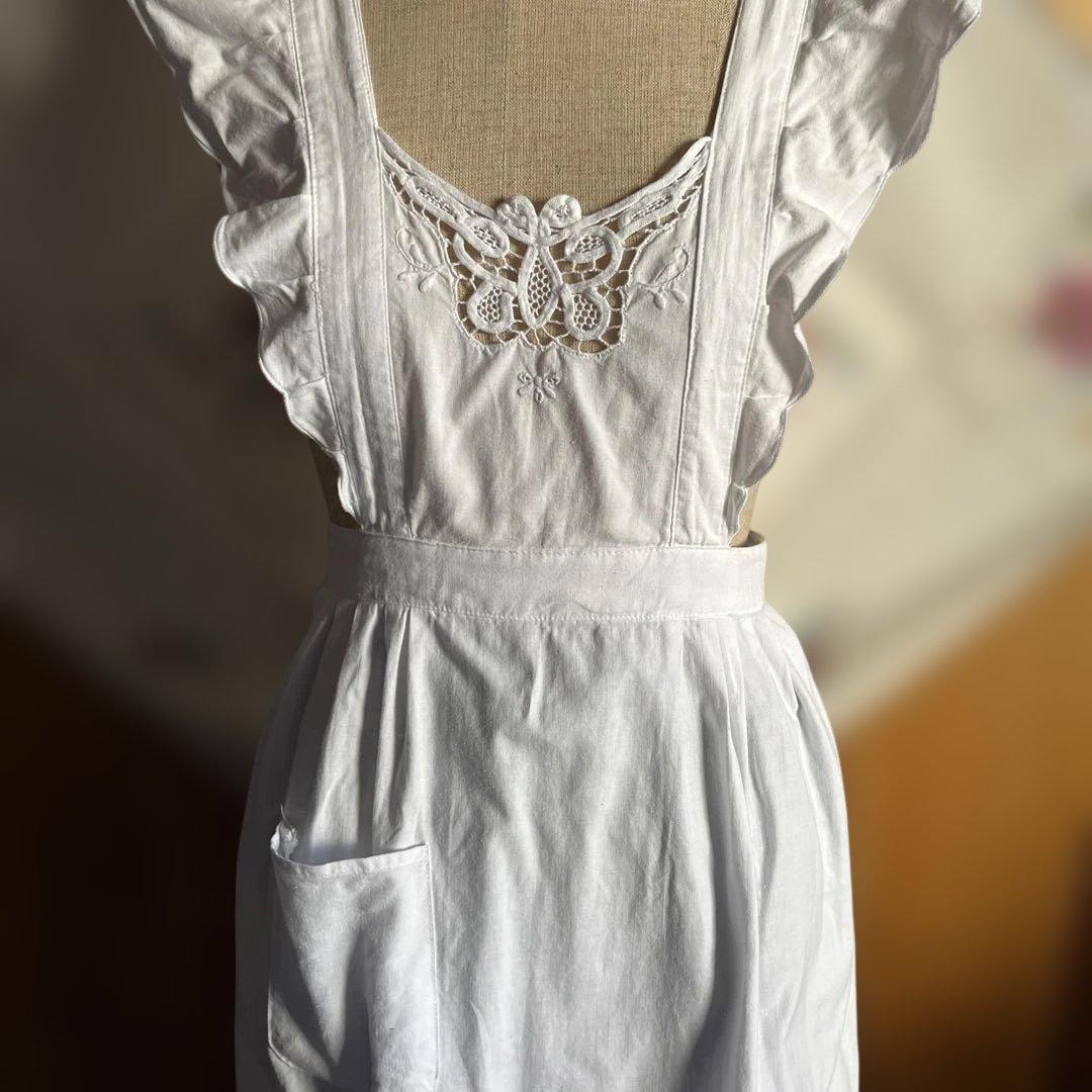 ホワイトレース刺繍エプロン　スイス製　ビンテージ