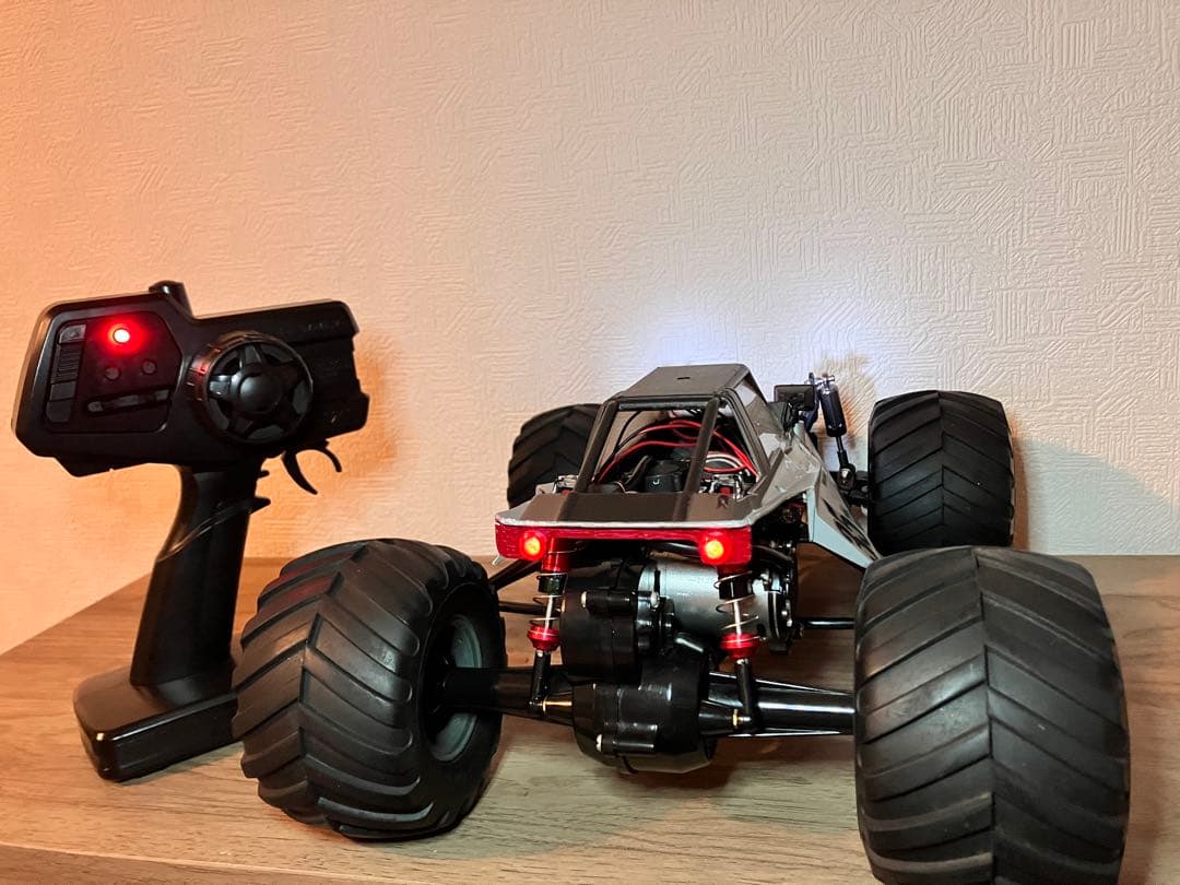 タミヤ　グラスホッパー　ブラシレス ビックタイヤVer ラジコン タミヤ RC