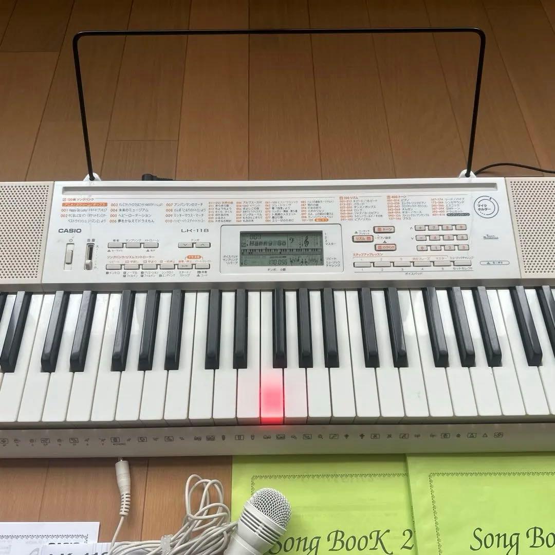 CASIO カシオ　LK-118 キーボード　電子ピアノ