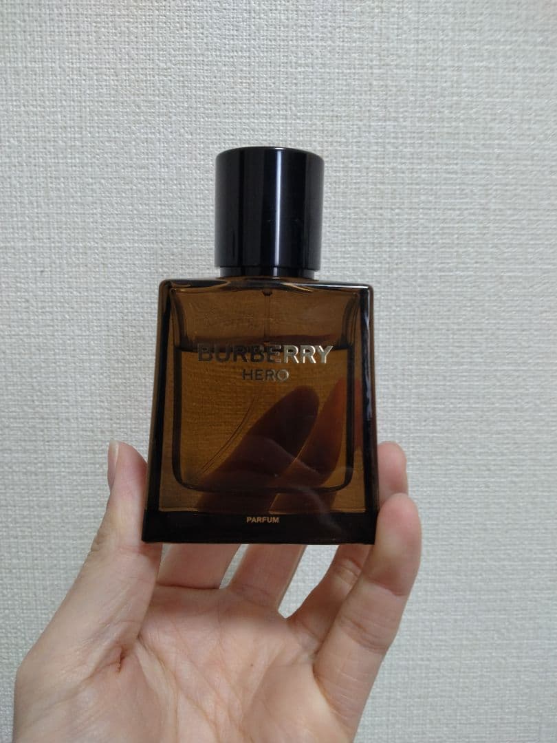 こ*ん様 BURBERRY HERO 50ml PARFUM