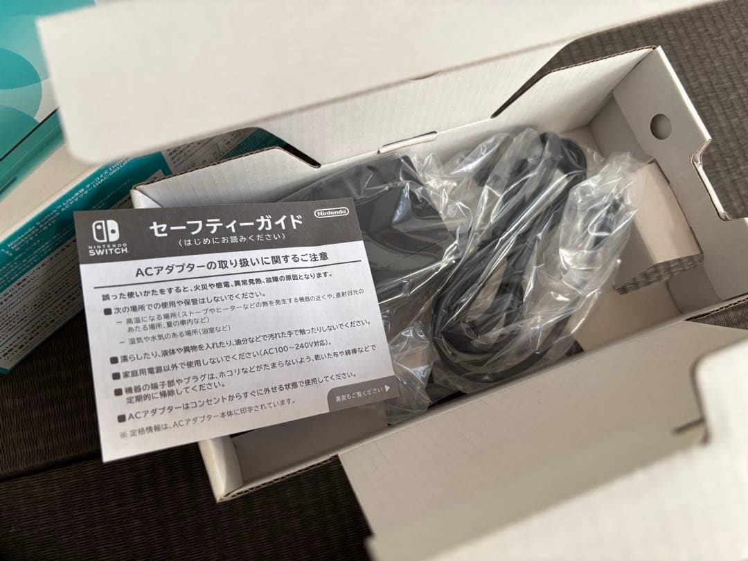 Switchライト 本体 ACアダプター 箱あり