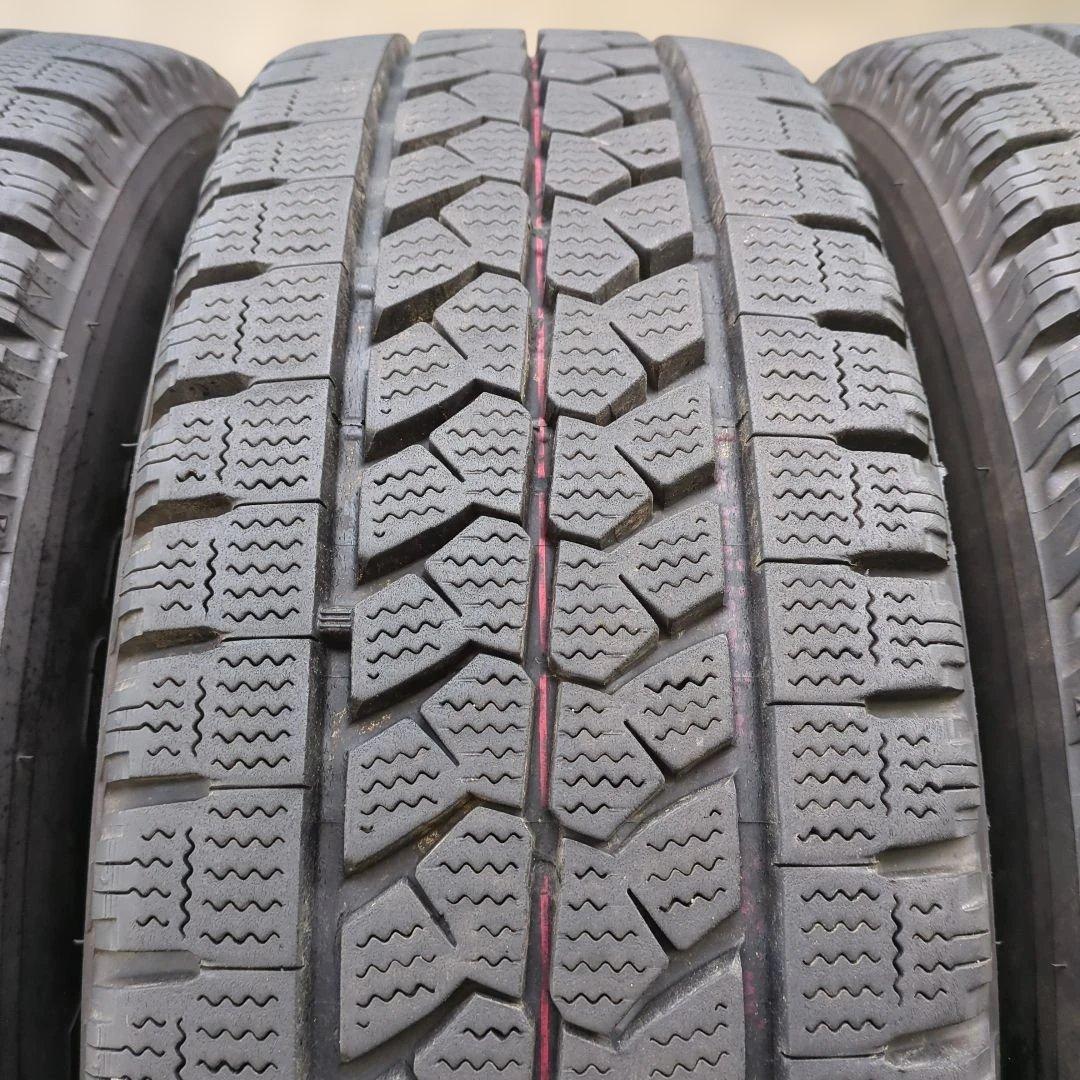 ぷみ様①専用商品215/65R15LT 110/108L W979 溝高