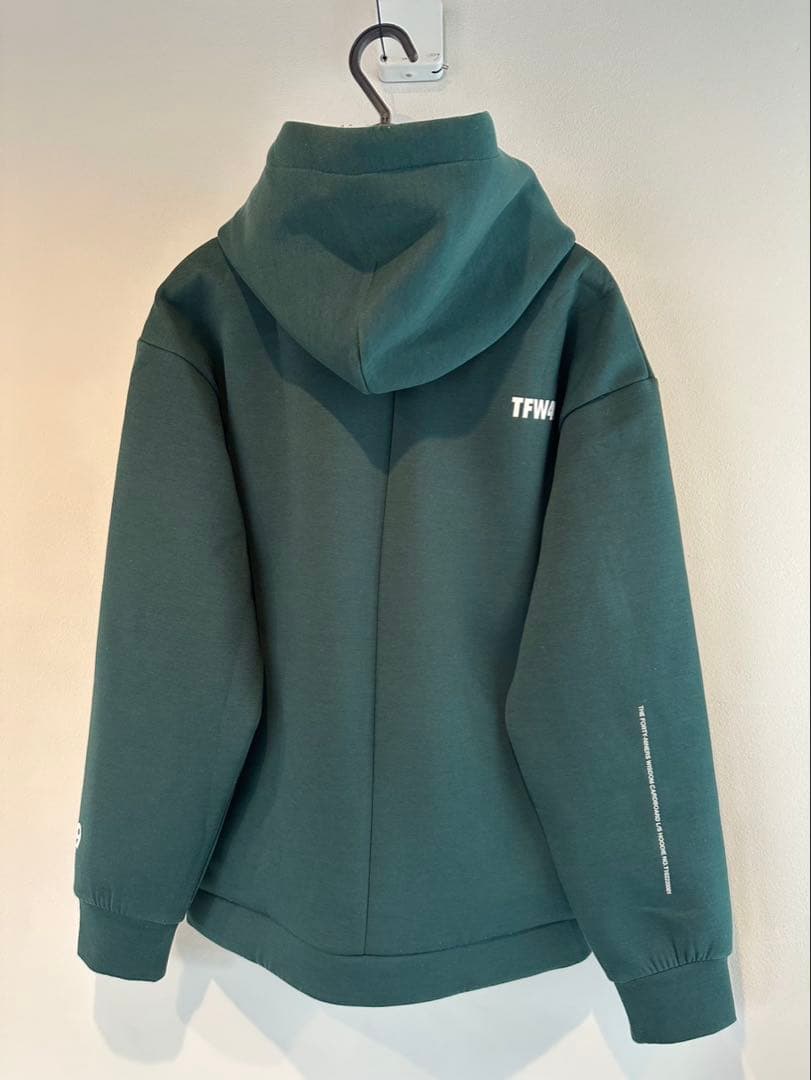 TFW 49 スウェットパーカー　【美品】　T102220001