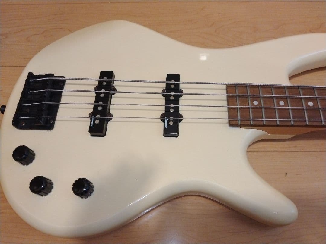 Ibanez Gio GSR320 アイバニーズ ジオ