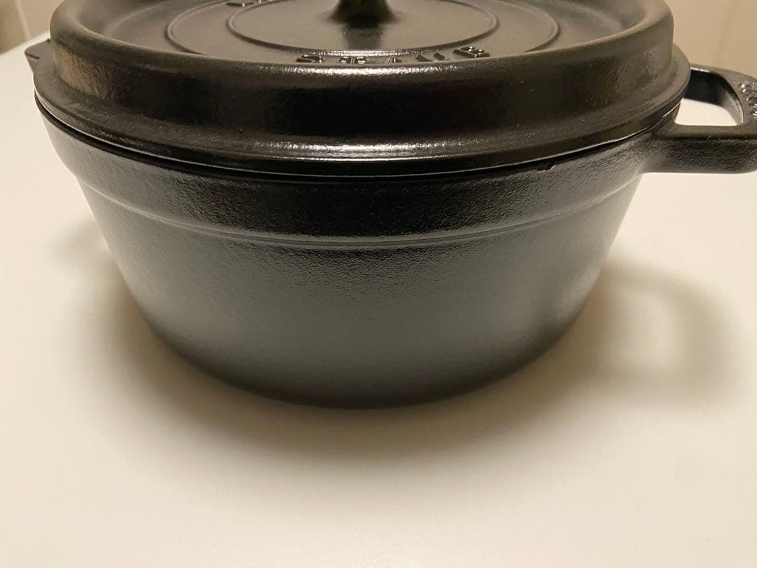 【新品未使用】Staub ピコココット ラウンド 24cm ブラック おまけ付き