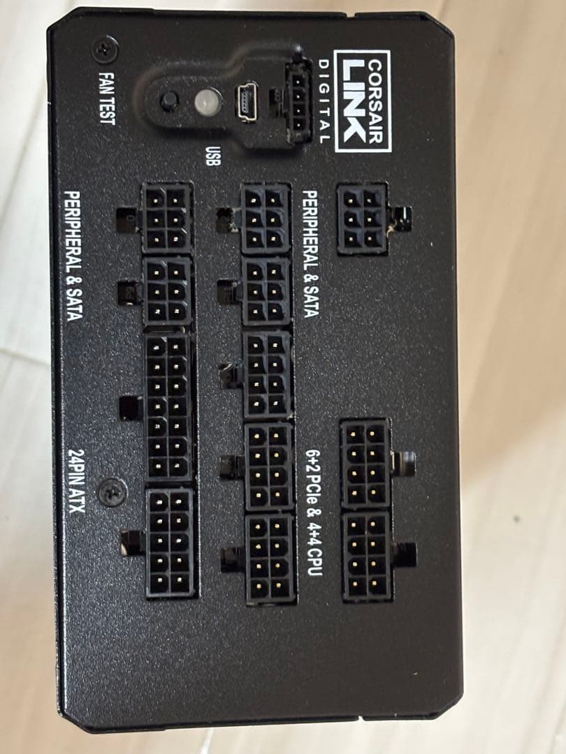 CORSAIR HX750i 750W 電源ユニット