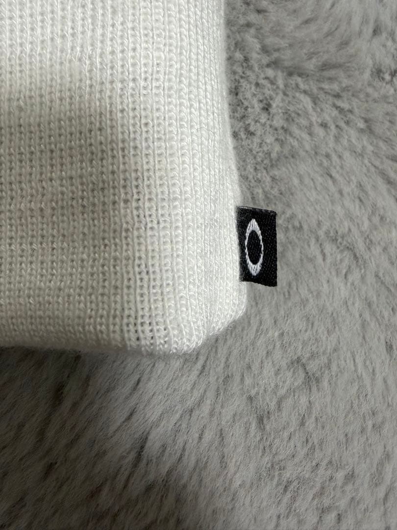 OAKLEY リバーシブルビーニー