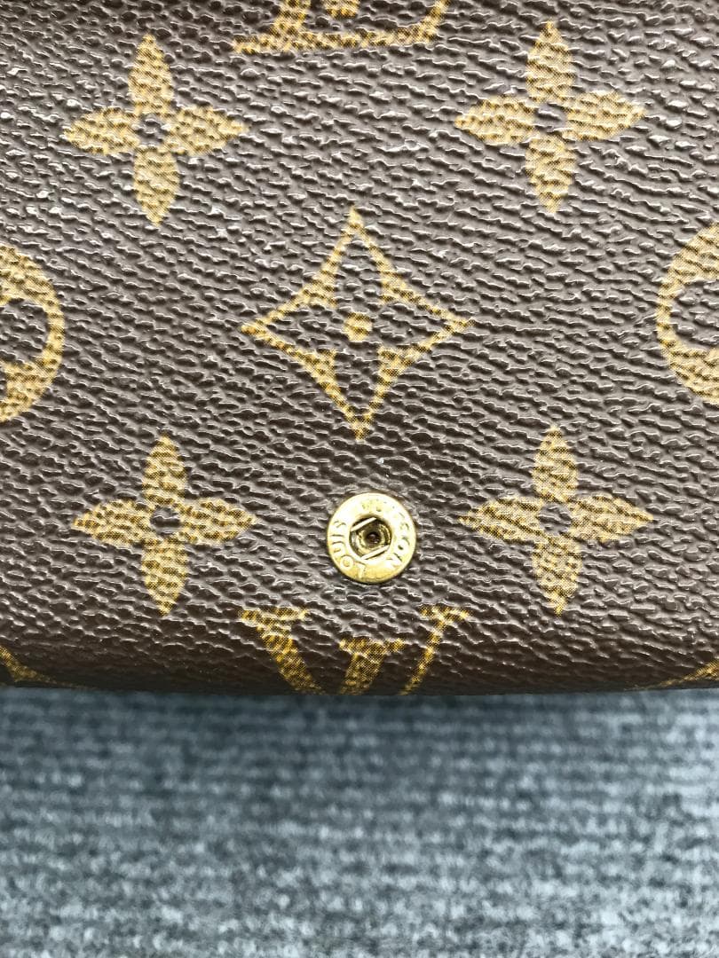 LOUIS VUITTON　ルイヴィトン　二つ折り財布　モノグラム　323