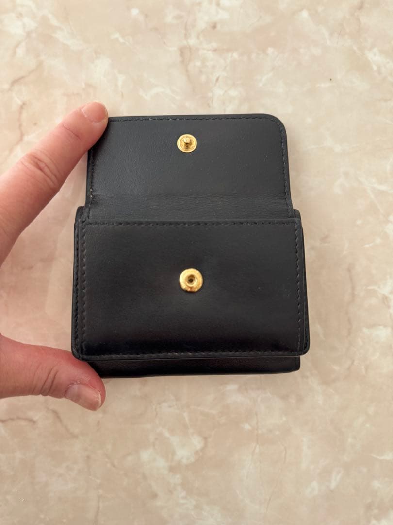 MIU MIU リボン付き三つ折り財布