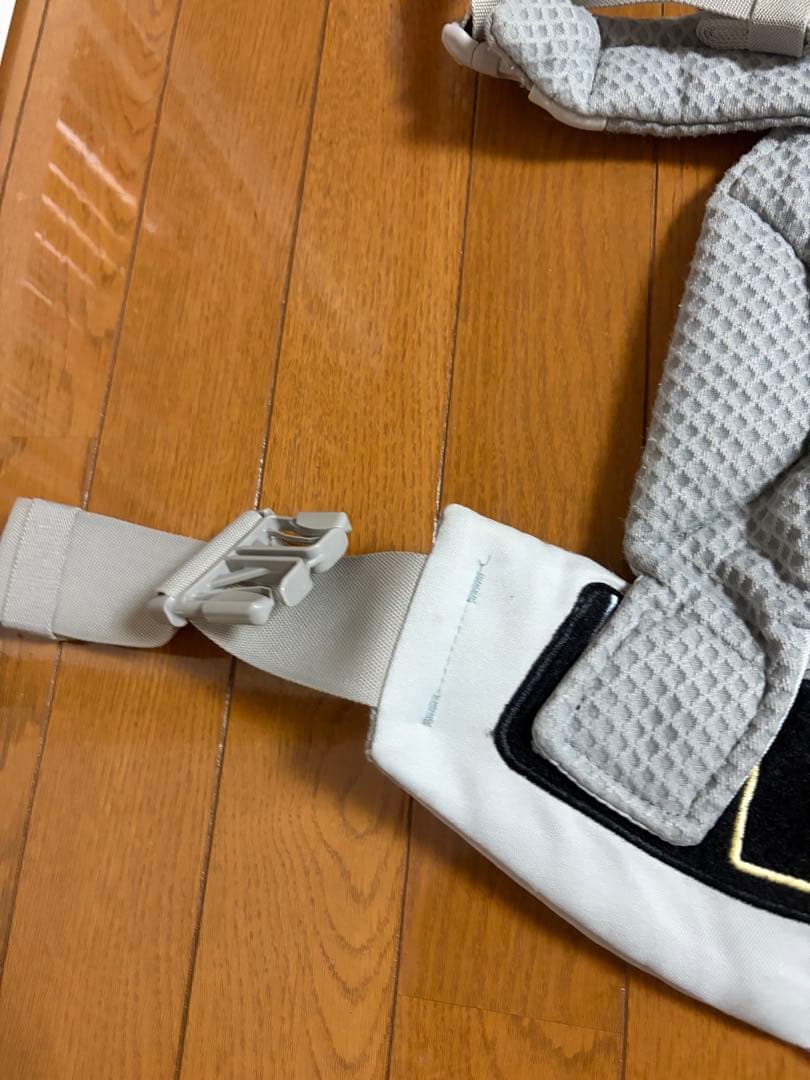 エルゴベビー オムニブリーズ 抱っこ紐 パールグレー　メッシュ　正規輸入品