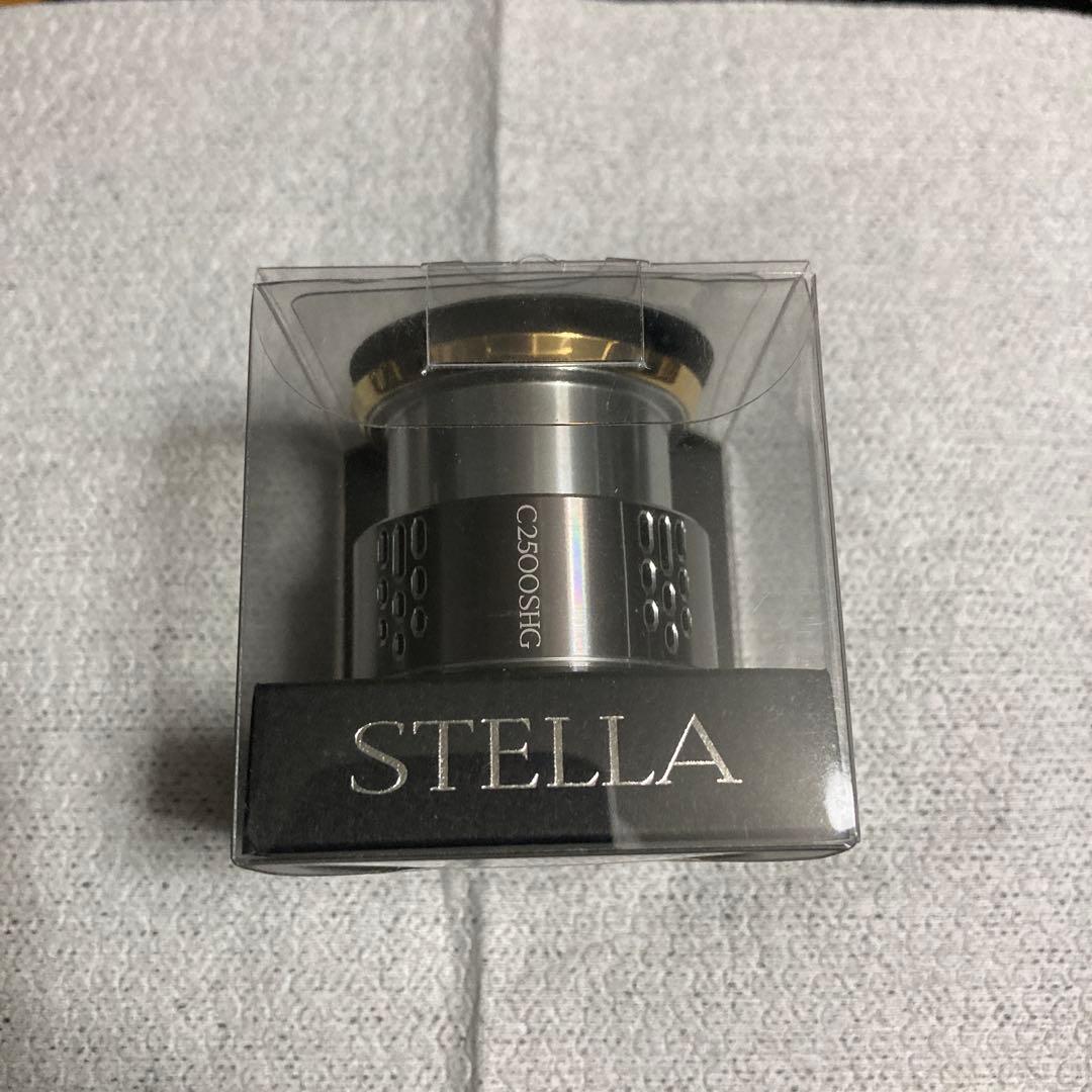 使用少ない美品　18 ステラC2000SHG C2500SHGスプールオマケ有り