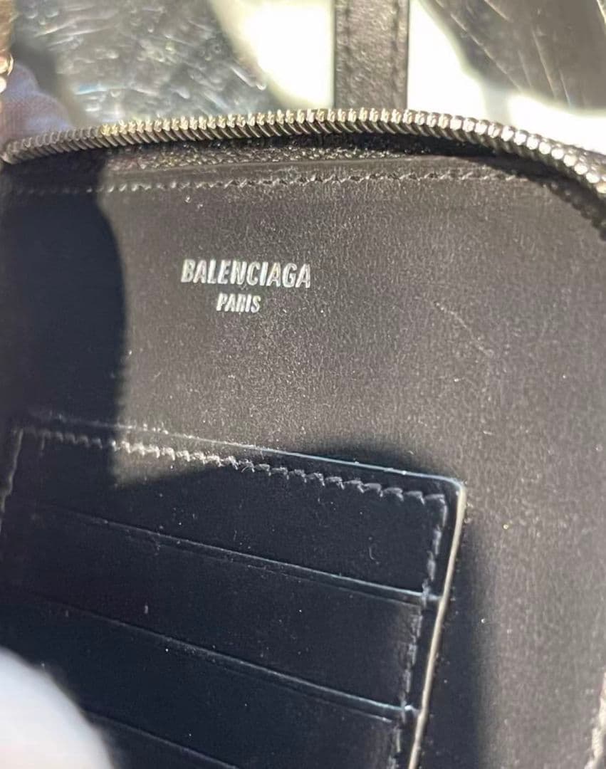 BALENCIAGA　バレンシアガ　新品同様　 パスポートケース ブラック