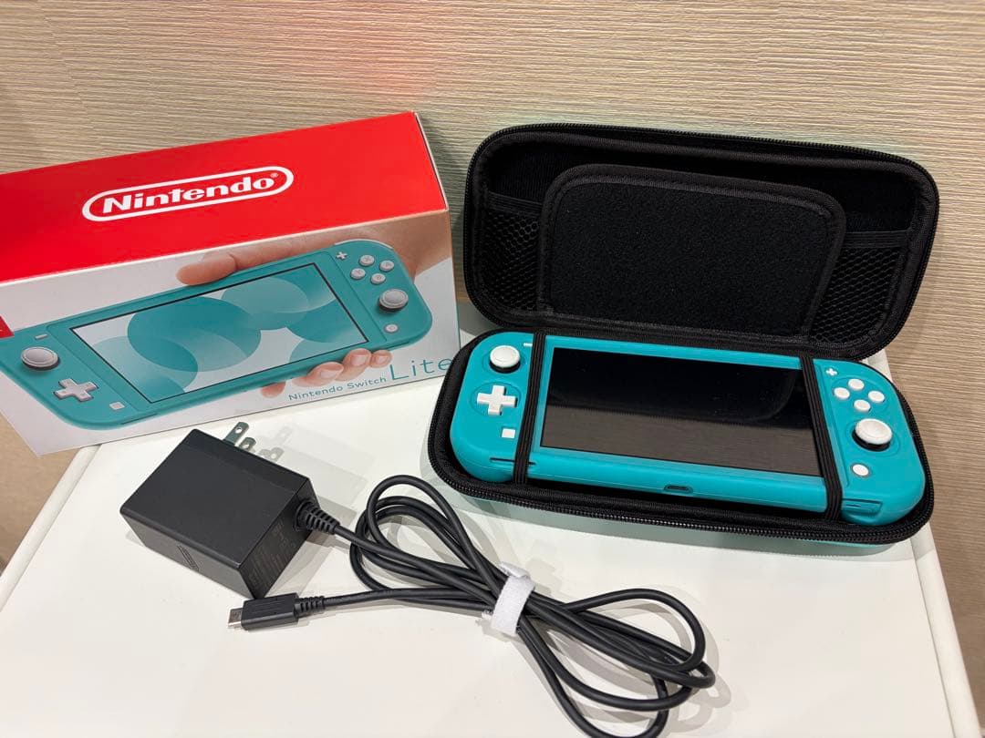 Nintendo Switch Lite 本体　ターコイズ　箱、充電器、ケース