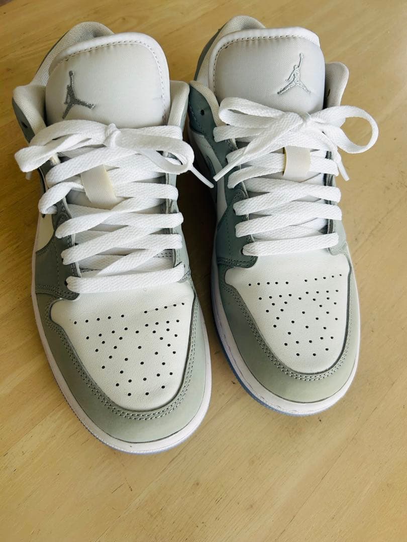 NIKE Air Jordan ローカット スニーカー グレー