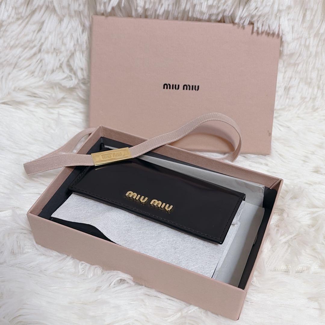 MIU MIU 黒 三つ折り財布　箱付