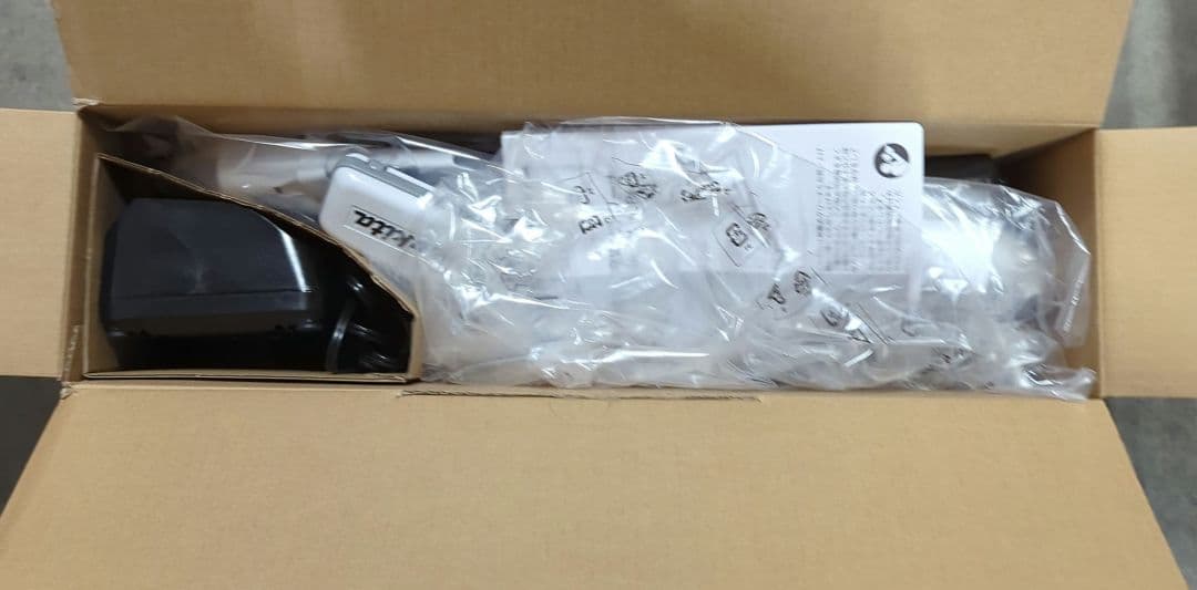 マキタ コードレス掃除機CL108 カプセル式 標準25分稼働
