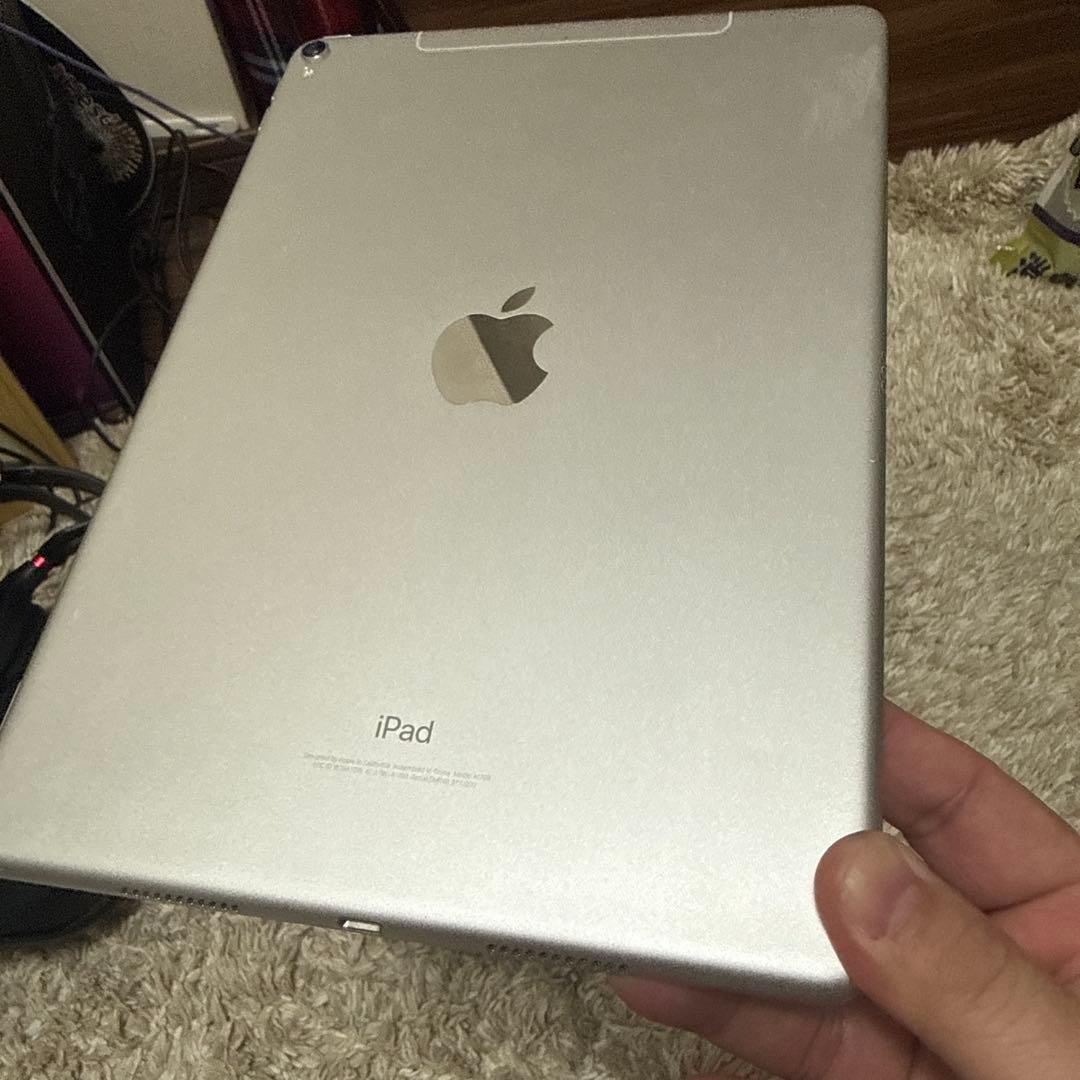 レ*ク様 Apple iPadPro10.5インチ シルバー A1709 64G