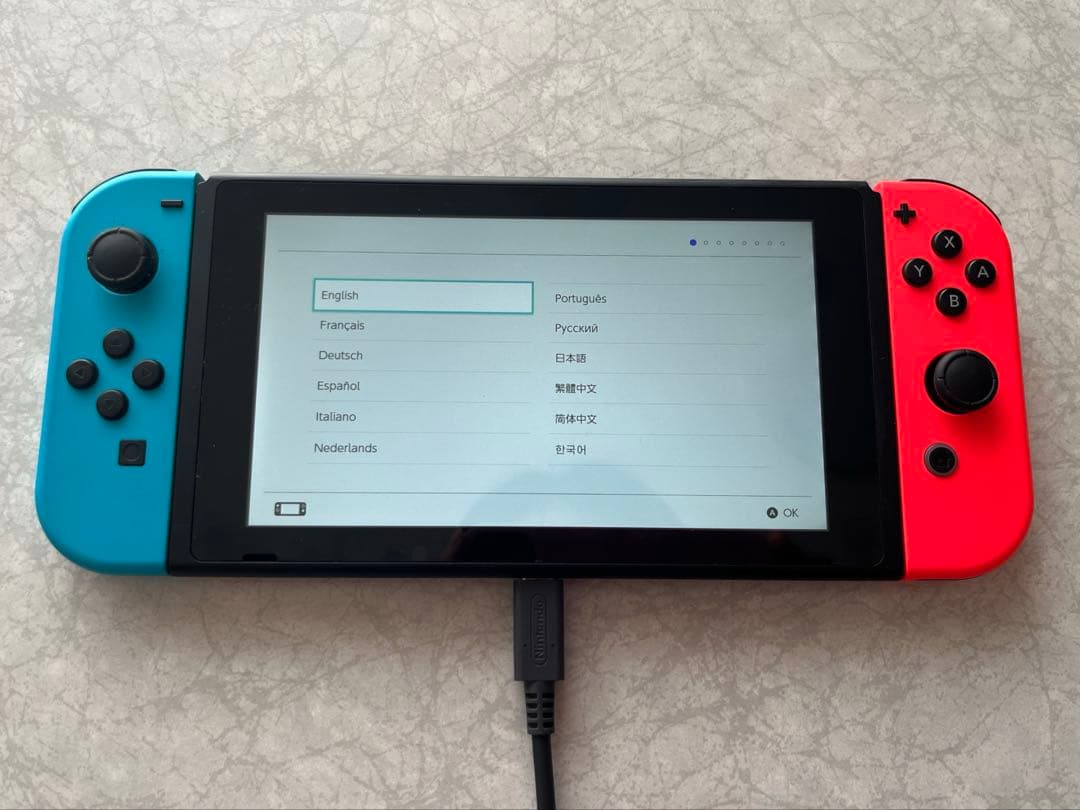 Nintendo Switch (L) ネオンブルー/ (R)バッテリー強化版